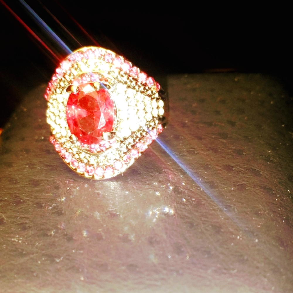 GOLD PLATED RING, WITH 9x7 mm Center stone, & brilliant small white&red stones